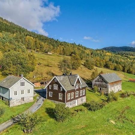 Heggjabygda Gjestegard, Nordfjordeid Exterior foto