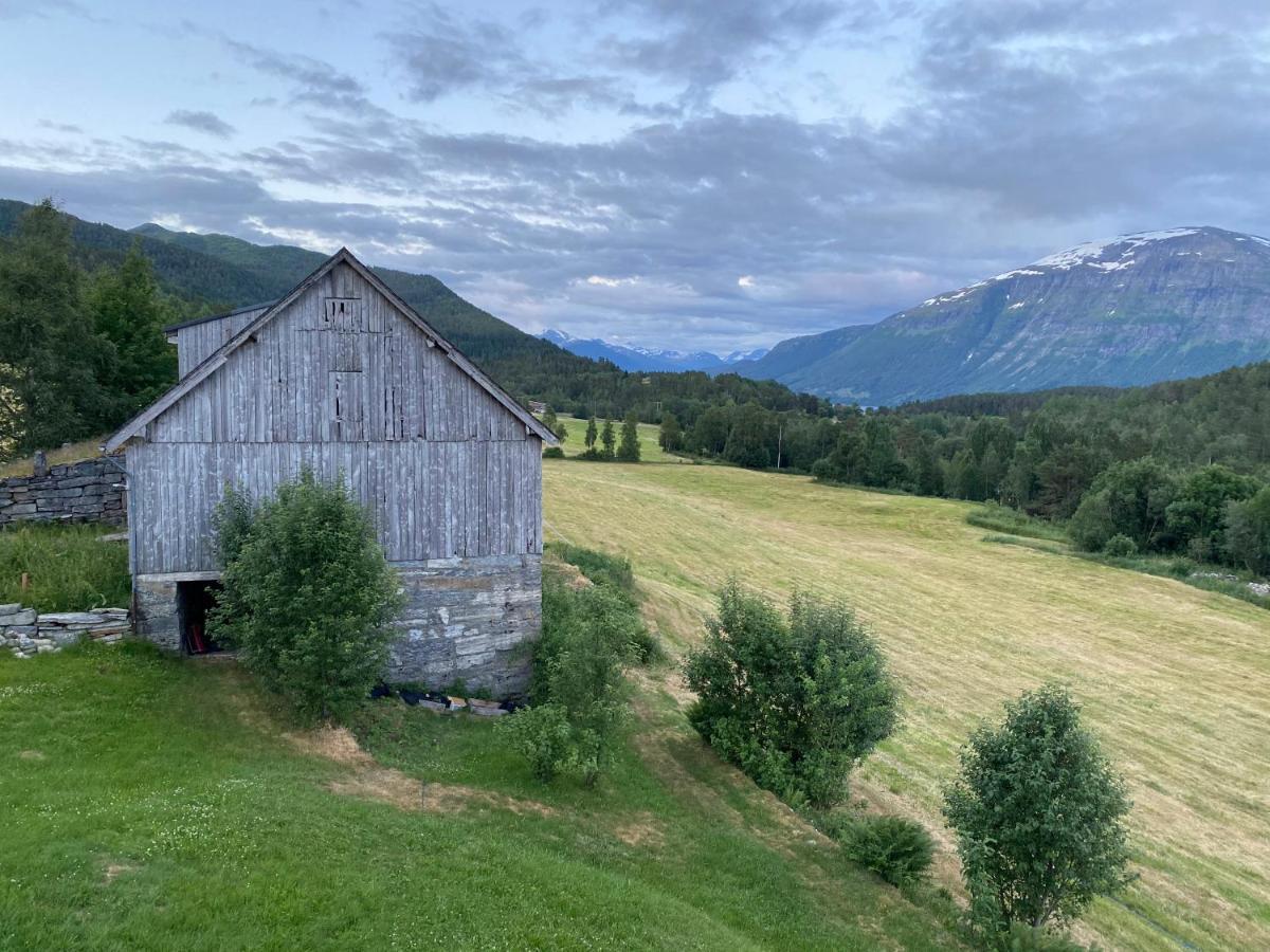 Heggjabygda Gjestegard, Nordfjordeid Exterior foto